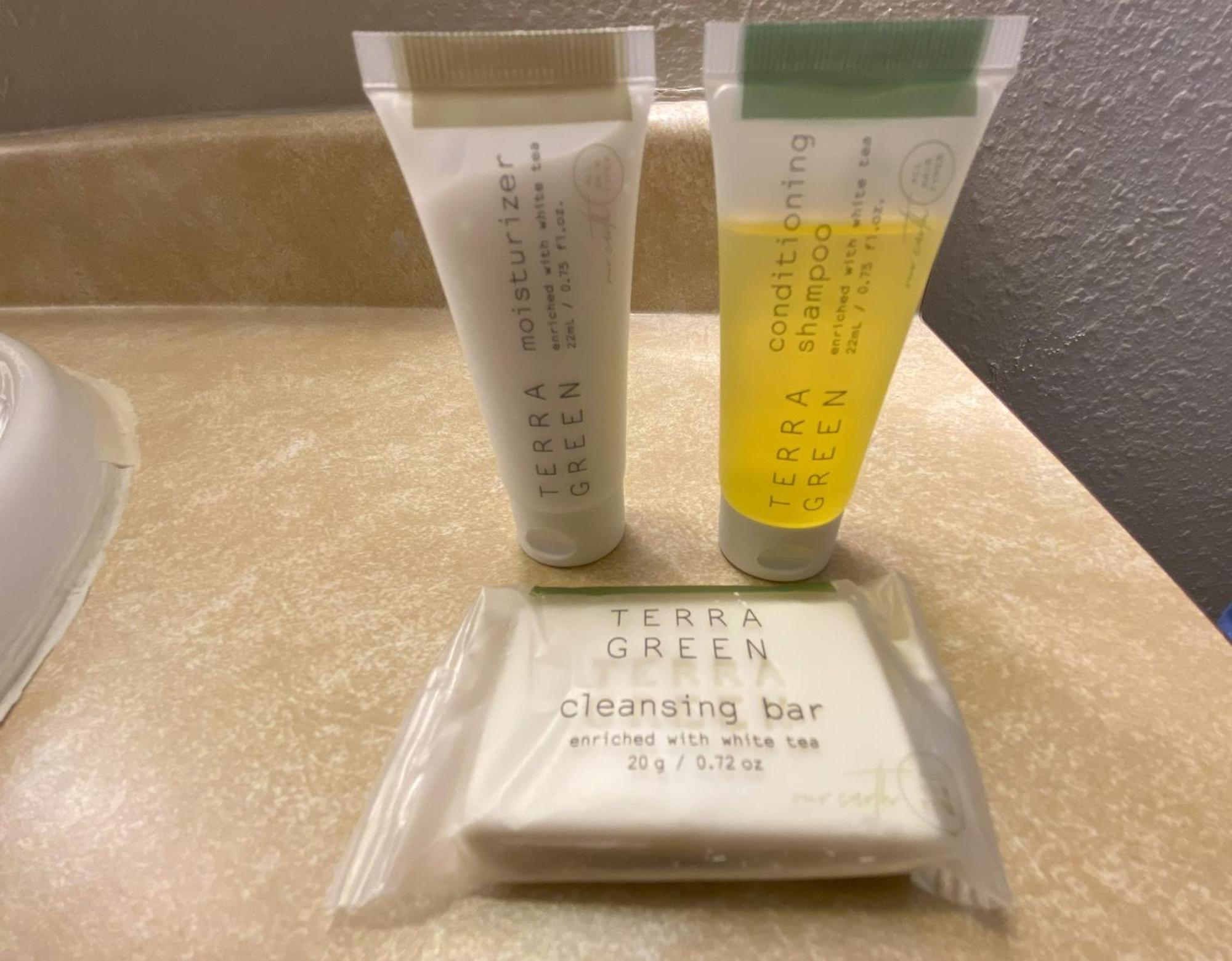 速8绿湾酒店 格林贝 外观 照片